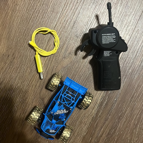 Mini rc car - Picture 3 of 4